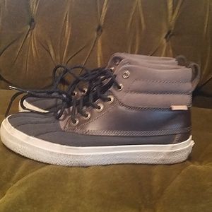 Vans waterproof lace up sneaker